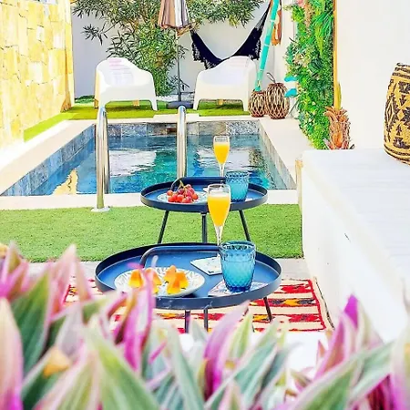 Villa Zephyr Con Piscina Privada. *